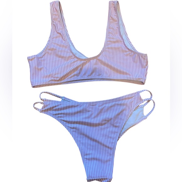 Red&White Stripped Bathing Suit Set - Picture 2 of 3